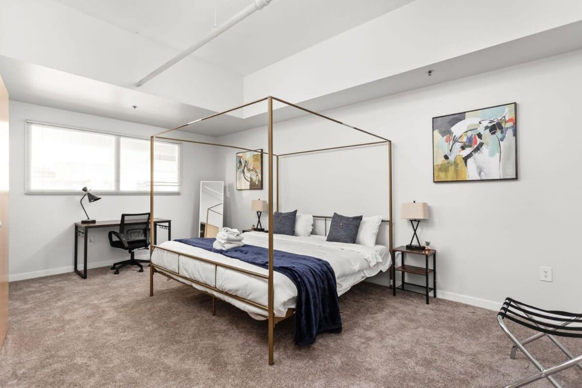Modern Downtown Apartment 2Br 2Ba By Cozysuites Indianapolis Bagian luar foto
