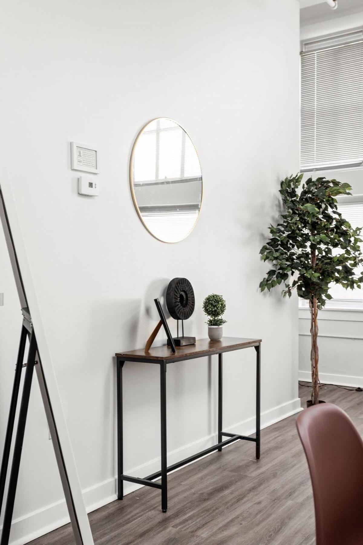 Modern Downtown Apartment 2Br 2Ba By Cozysuites Indianapolis Bagian luar foto